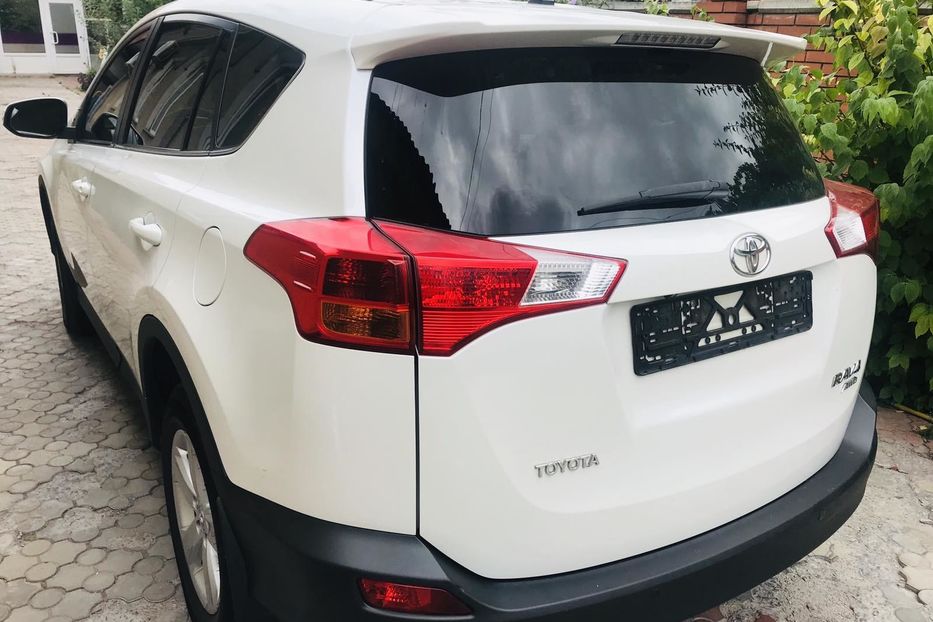 Продам Toyota Rav 4 2013 года в Запорожье