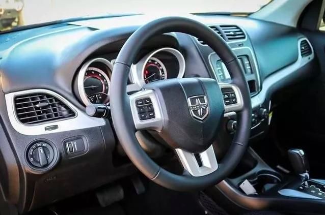 Продам Dodge Journey SE 2017 года в Киеве