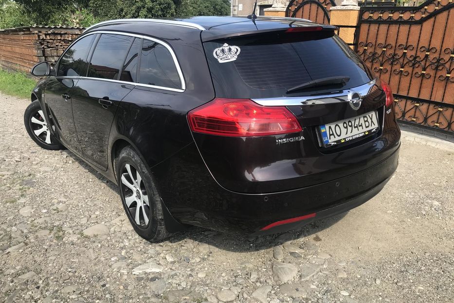 Продам Opel Insignia 2013 года в г. Рахов, Закарпатская область