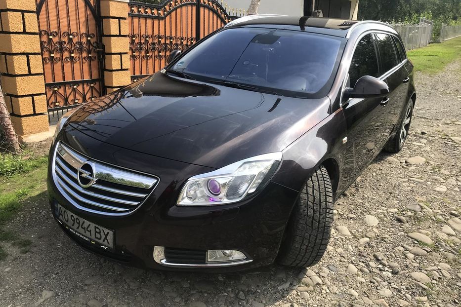 Продам Opel Insignia 2013 года в г. Рахов, Закарпатская область