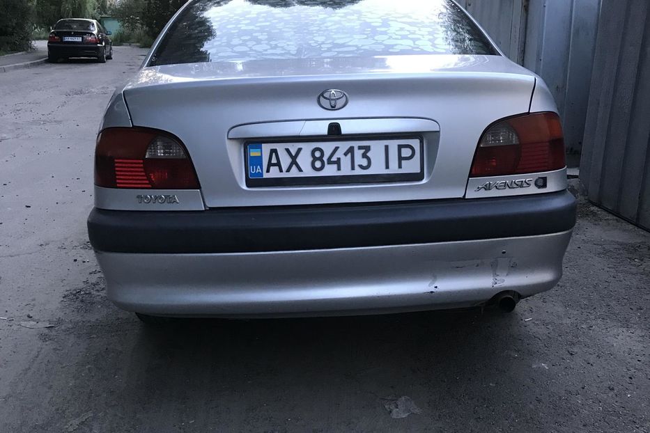 Продам Toyota Avensis 1999 года в Харькове