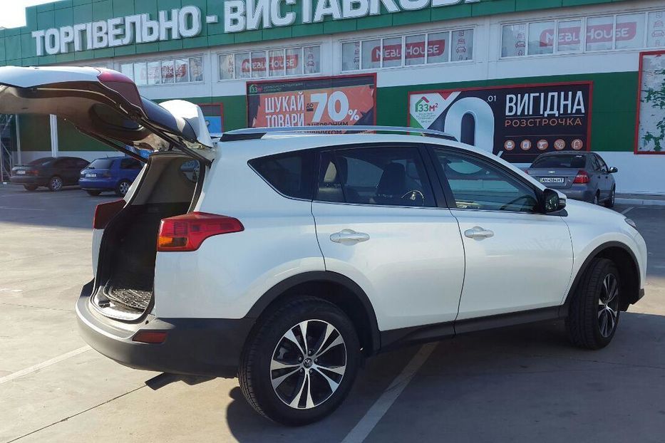 Продам Toyota Rav 4 LIMITED 2015 года в г. Южный, Одесская область