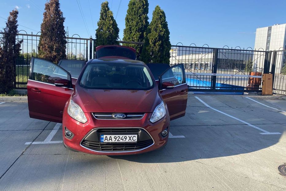 Продам Ford C-Max Energi 2014 года в Киеве