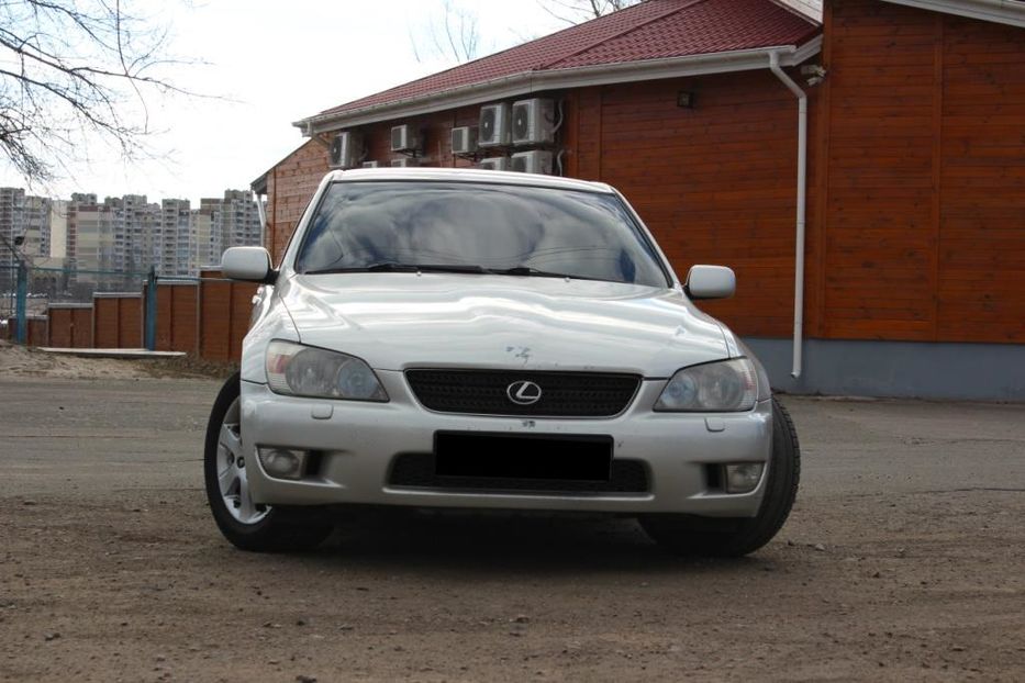 Продам Lexus IS 200 hatchback 2003 года в Киеве
