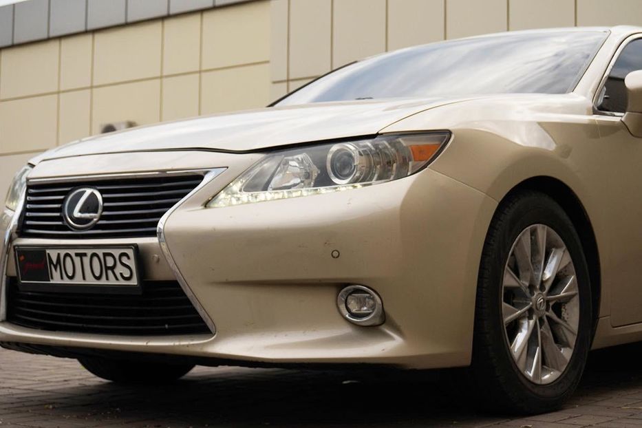 Продам Lexus ES 300 Luxury 2014 года в Запорожье