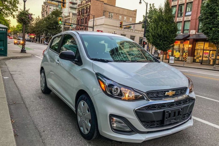 Продам Chevrolet Spark ls 2019 года в Одессе