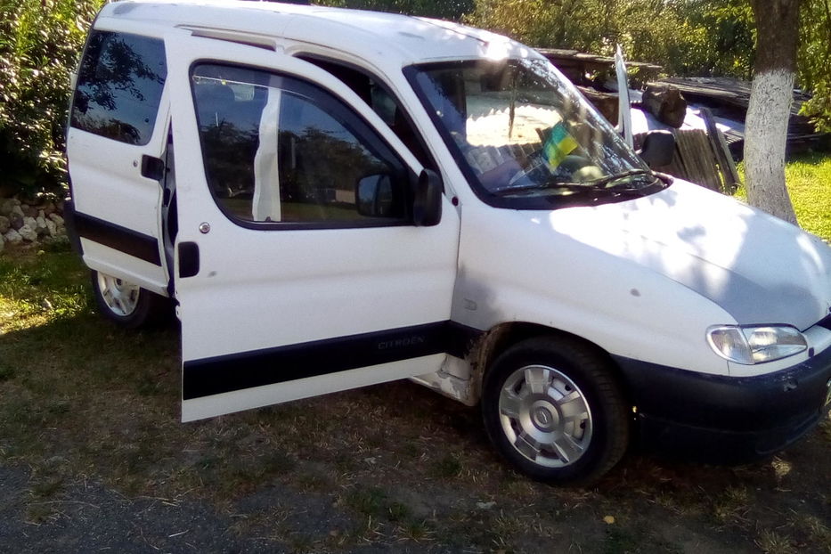 Продам Citroen Berlingo пасс. 2002 года в г. Золочев, Львовская область