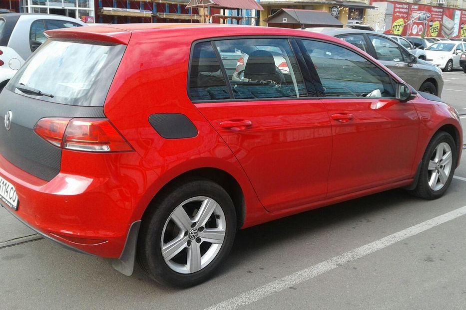 Продам Volkswagen Golf VII 2013 года в Киеве