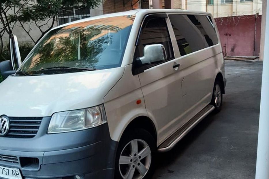 Продам Volkswagen T5 (Transporter) пасс. 2004 года в Сумах