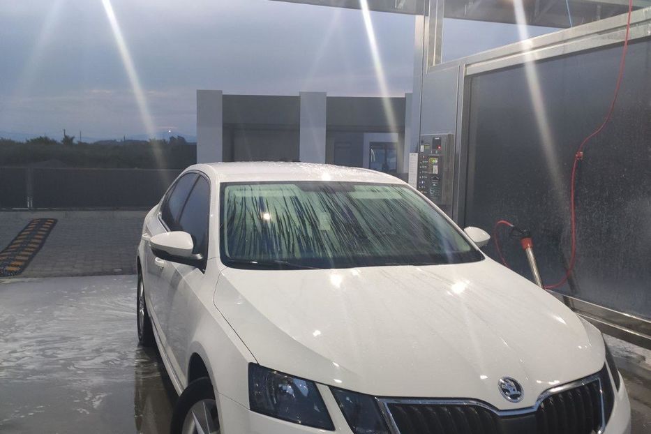 Продам Skoda Octavia A7 2018 года в Ужгороде