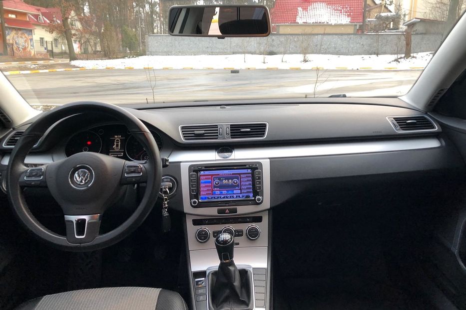 Продам Volkswagen Passat B7 2013 года в Киеве