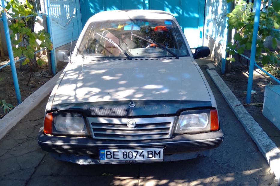 Продам Opel Ascona 1984 года в г. Снигиревка, Николаевская область
