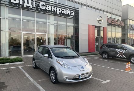 Продам Nissan Leaf 2015 года в Киеве