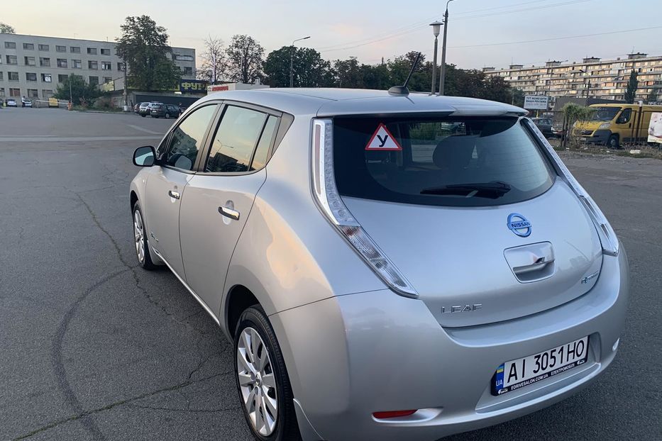 Продам Nissan Leaf 2015 года в Киеве