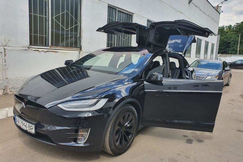 Продам Tesla Model X Tesla Model X 75D Restailing  2018 года в Киеве