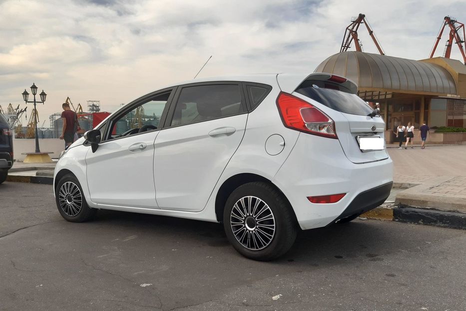 Продам Ford Fiesta 2014 года в Одессе