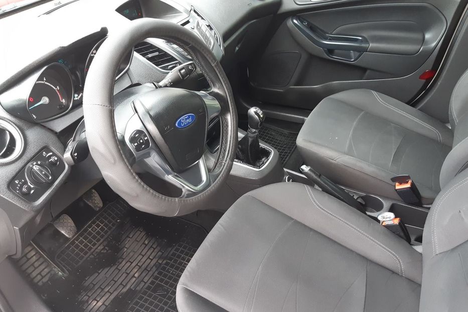 Продам Ford Fiesta 2014 года в Одессе