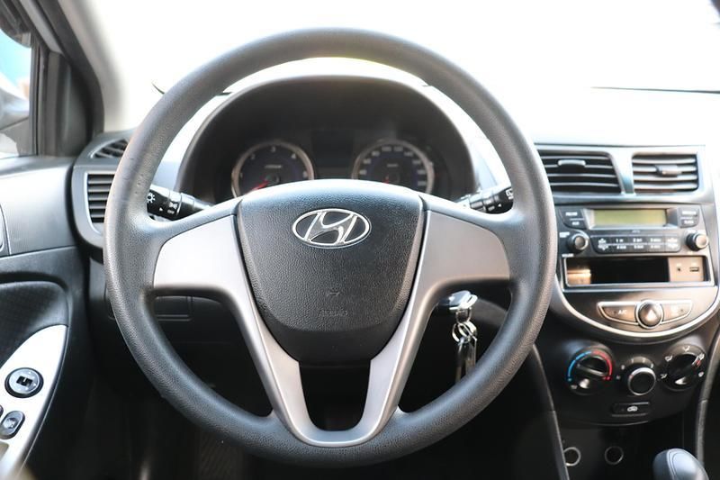 Продам Hyundai Accent  A/T R17/R.SENSOR/FULL AIRBAG 2015 года в Одессе