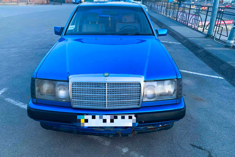 Продам Mercedes-Benz E-Class W124 1985 года в Виннице