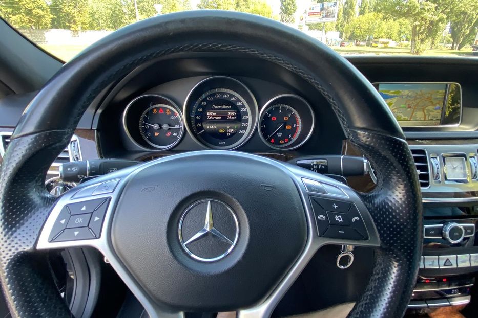 Продам Mercedes-Benz E-Class 220 AMG 2013 года в Киеве