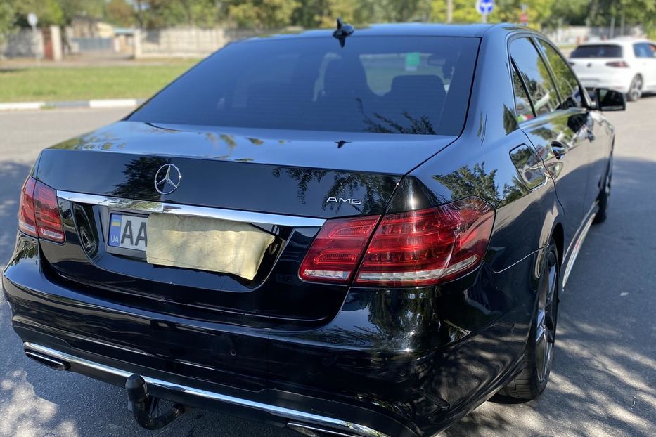 Продам Mercedes-Benz E-Class 220 AMG 2013 года в Киеве