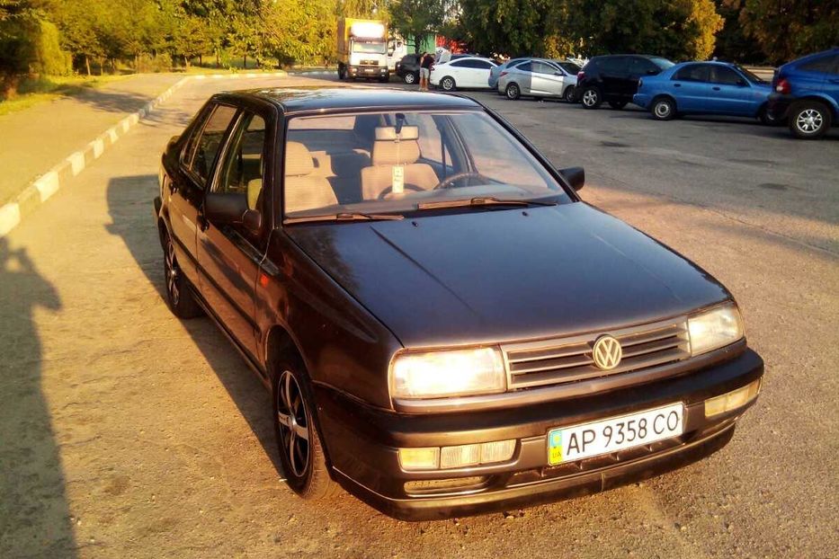 Продам Volkswagen Vento 1993 года в Запорожье