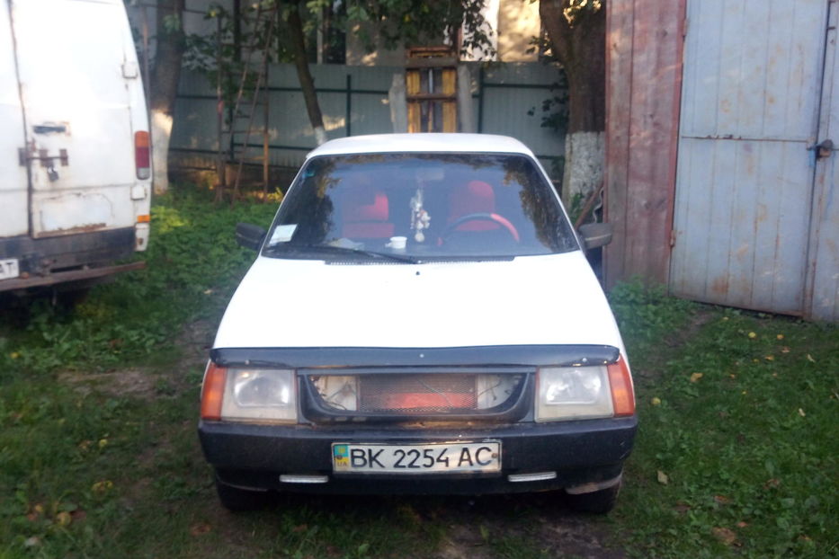 Продам ЗАЗ 1102 Таврия 1990 года в Ровно