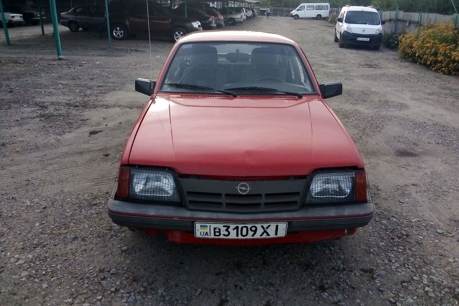 Продам Opel Ascona 1985 года в Харькове