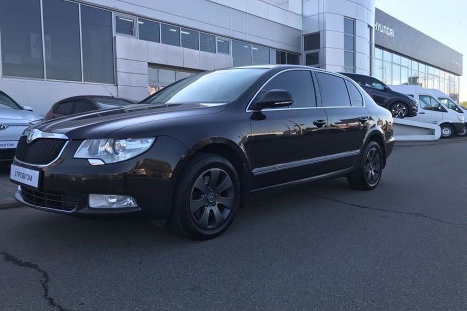 Продам Skoda Superb 2012 года в Киеве