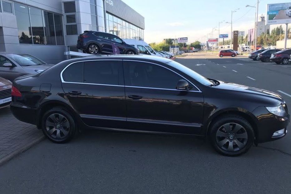 Продам Skoda Superb 2012 года в Киеве