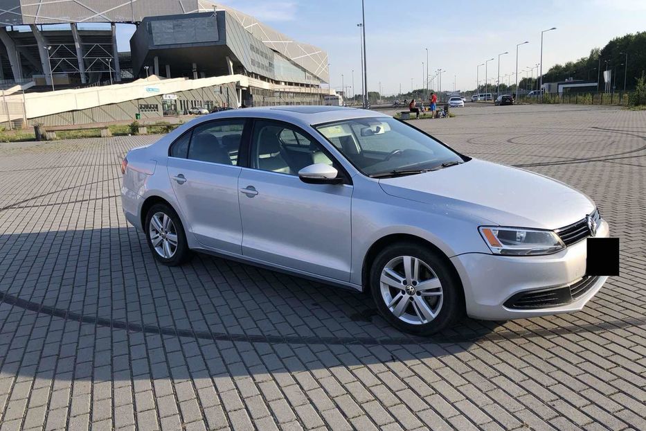 Продам Volkswagen Jetta 2013 года в Львове