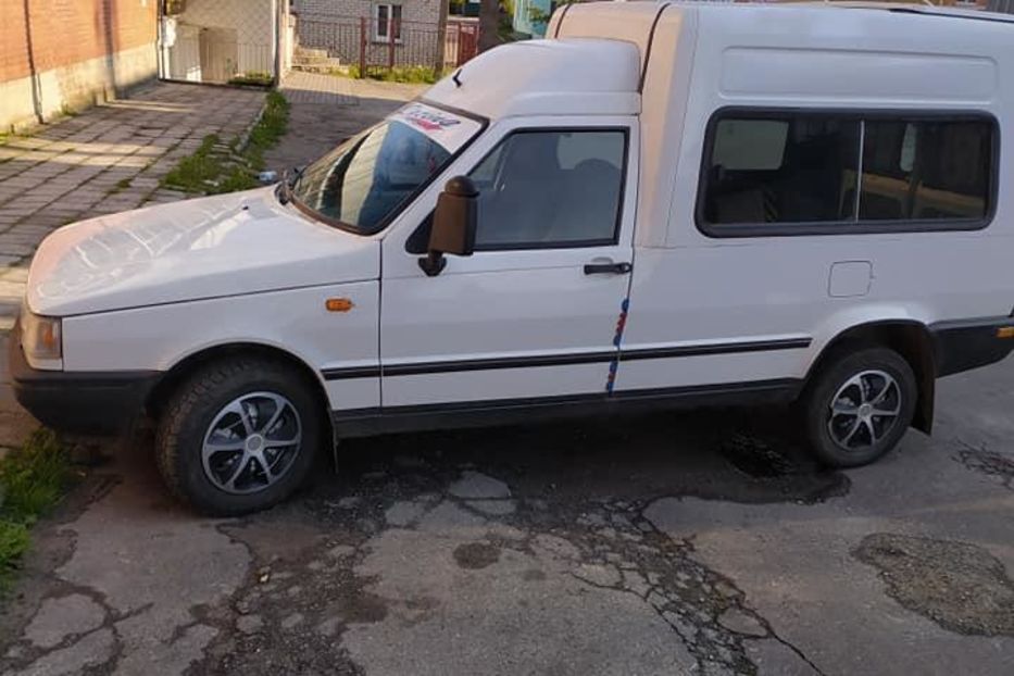 Продам Fiat Fiorino пасс. 1995 года в г. Корец, Ровенская область