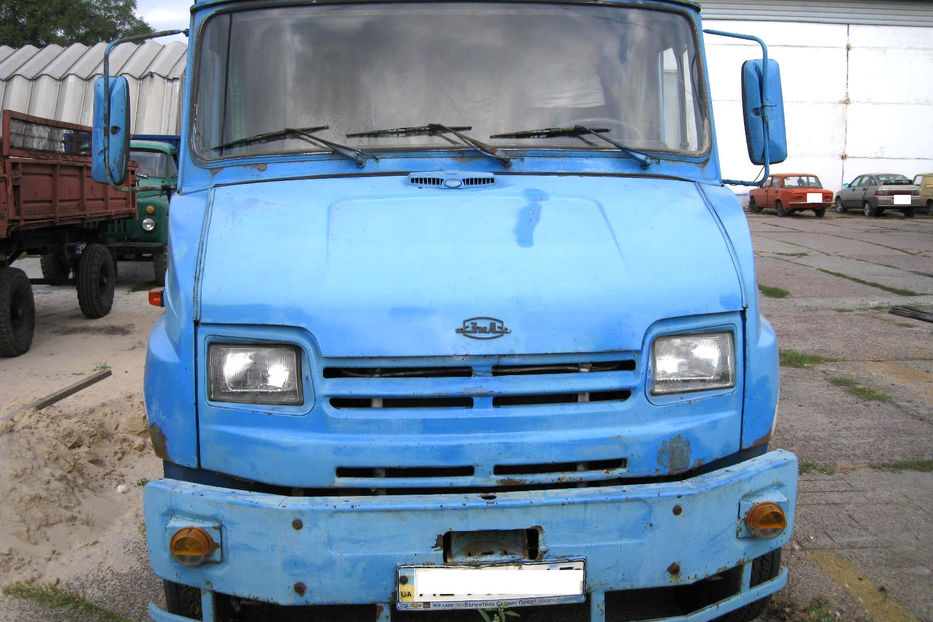 Продам ЗИЛ 5301 (Бычок) 2004 года в г. Новомосковск, Днепропетровская область