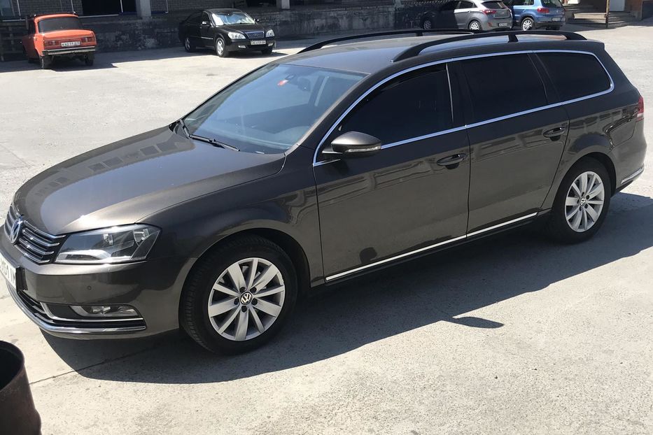 Продам Volkswagen Passat B7 Угиверсал 2013 года в Днепре