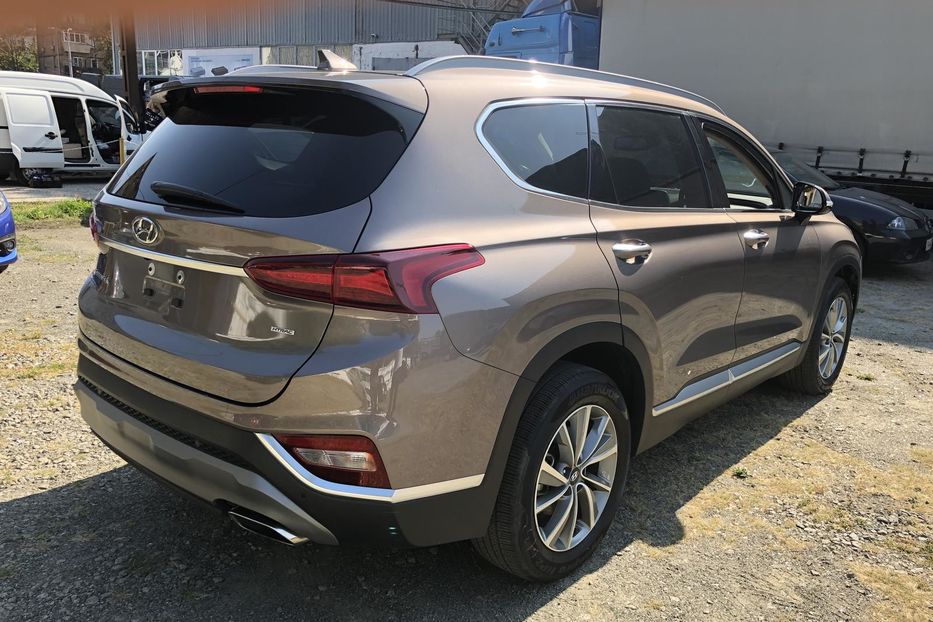 Продам Hyundai Santa FE Limited 2019 года в Киеве