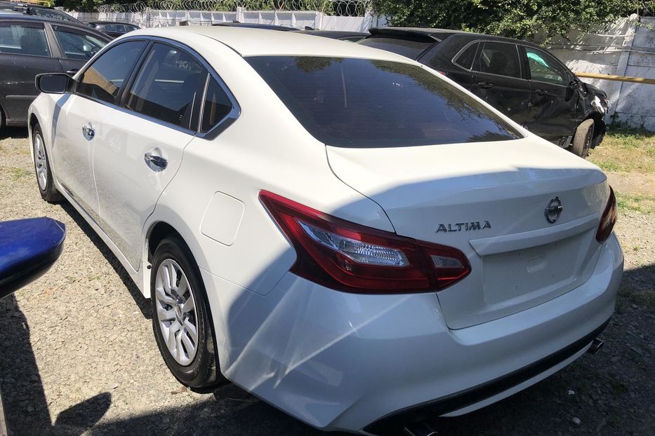 Продам Nissan Altima 2017 года в Киеве