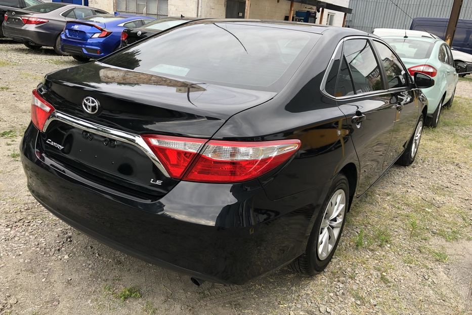 Продам Toyota Camry LE 2017 года в Киеве