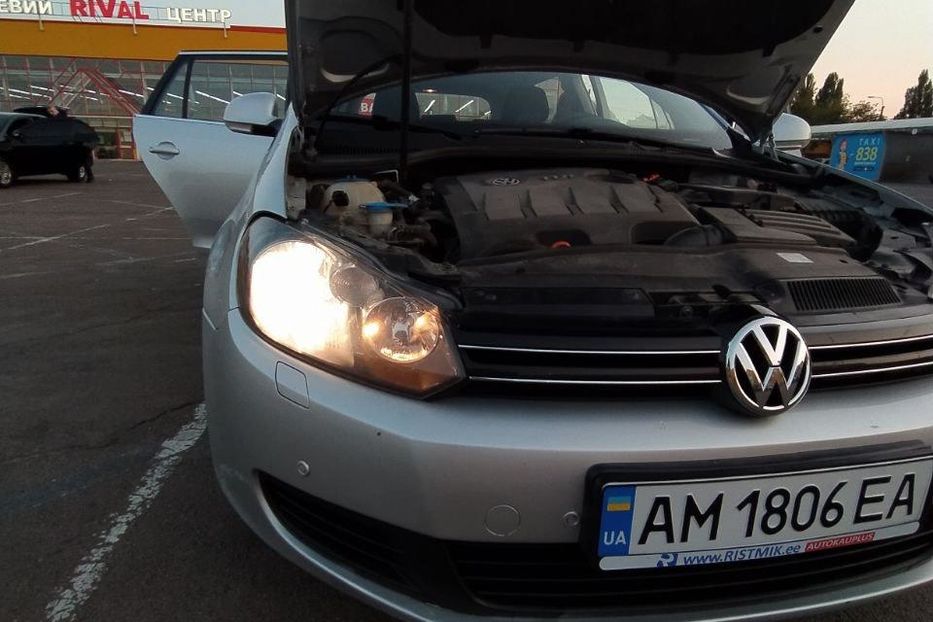 Продам Volkswagen Golf  VI Blue Motion 2010 года в Житомире