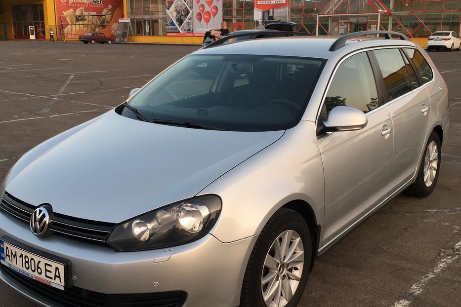 Продам Volkswagen Golf  VI Blue Motion 2010 года в Житомире