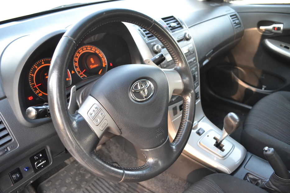 Продам Toyota Corolla 2008 года в Киеве