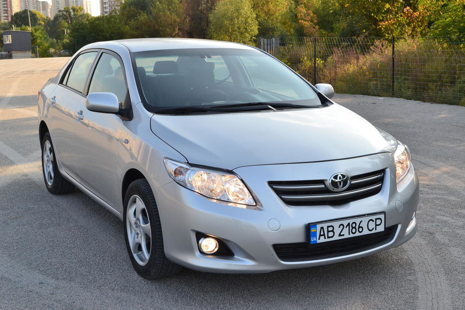 Продам Toyota Corolla 2008 года в Киеве