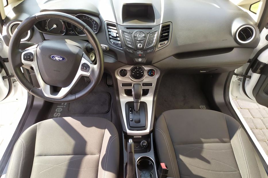 Продам Ford Fiesta 2015 года в Одессе