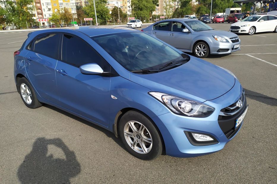 Продам Hyundai i30  2014 2013 года в Киеве