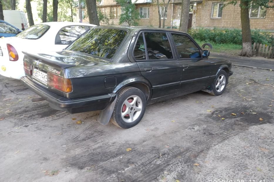 Продам BMW 324 1987 года в Киеве