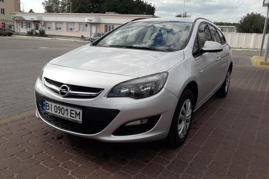 Продам Opel Astra J 2012 года в Полтаве