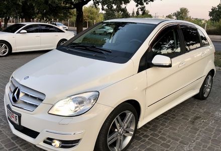 Продам Mercedes-Benz B 180 2011 года в Харькове