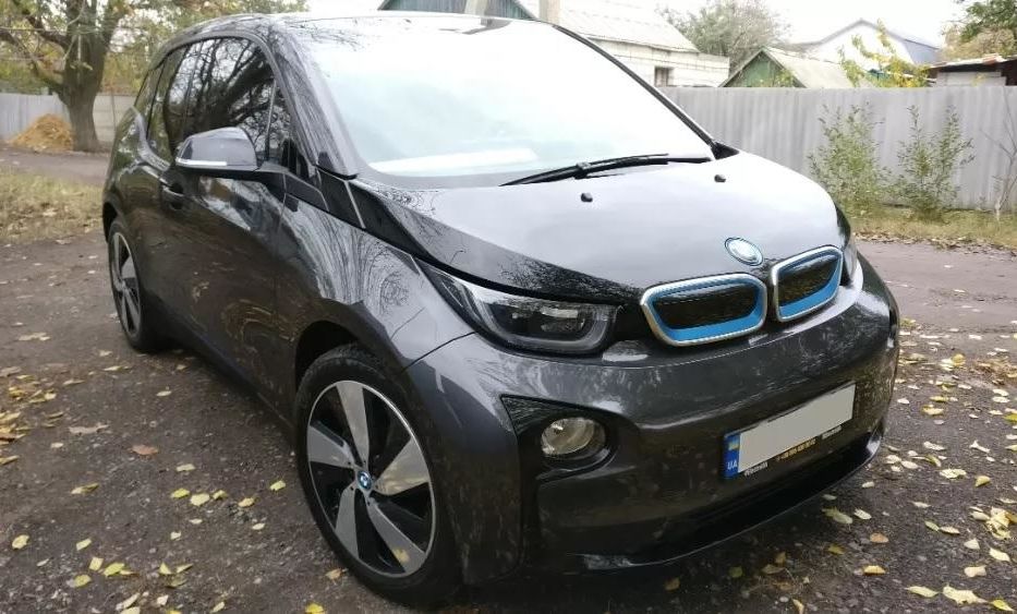 Продам BMW I3 2014 года в Харькове