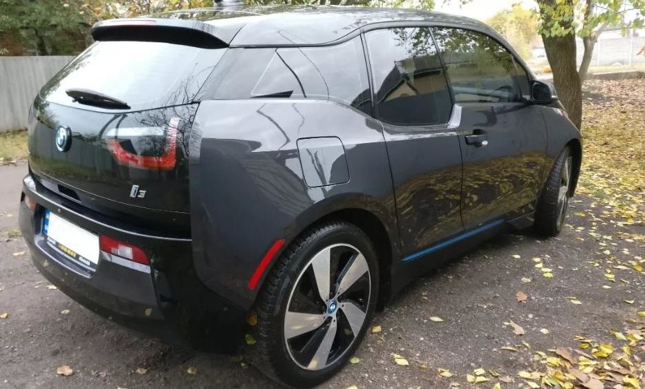 Продам BMW I3 2014 года в Харькове