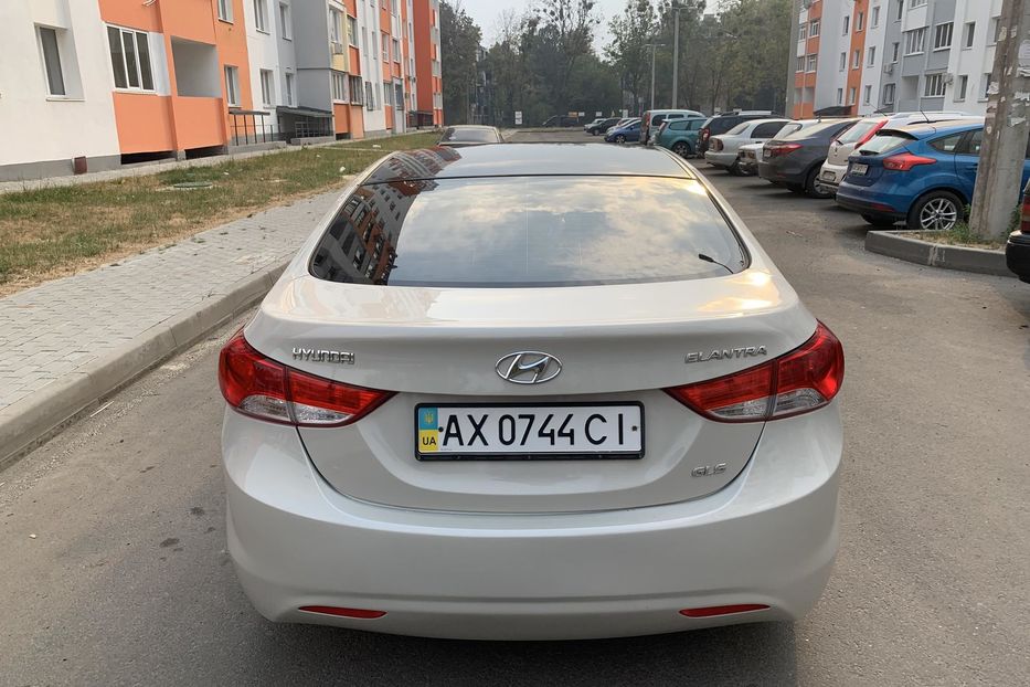 Продам Hyundai Elantra Gls 2012 года в Харькове