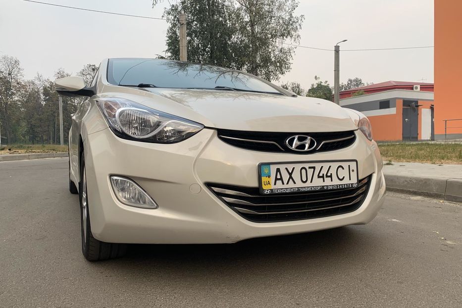 Продам Hyundai Elantra Gls 2012 года в Харькове